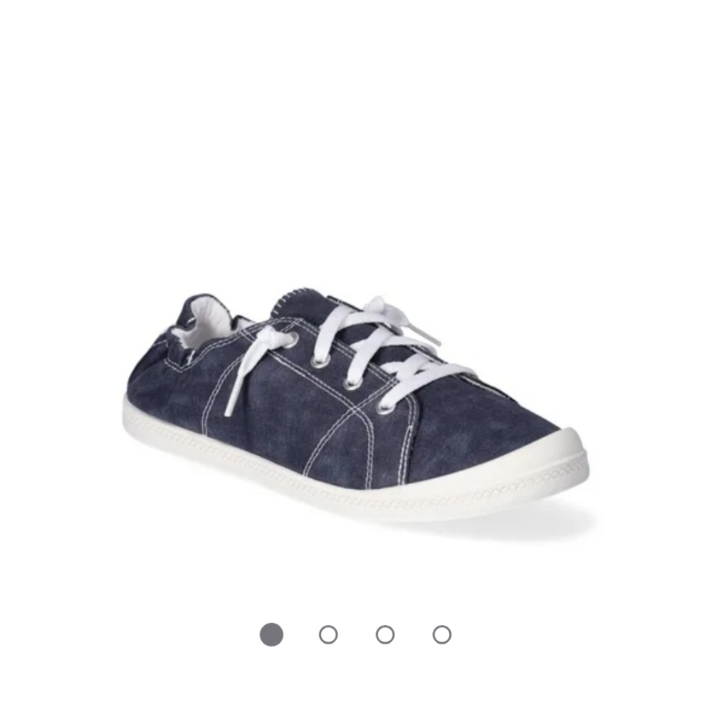 Time & Tru Distressed Navy Blue Casual Sneakers